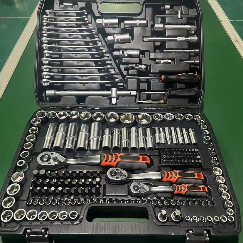 طقم أدوات إصلاح السيارات 216 ق - مراجعة Gardening Tools Hand وسعره