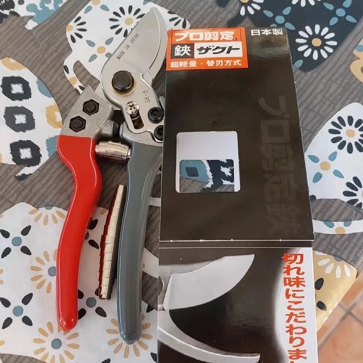 مقص تقليم ياباني جديد قوي من ا - مراجعة Gardening Tools In Japan وسعره